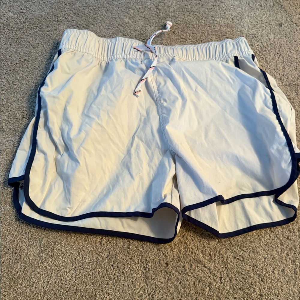 Cute white shorts